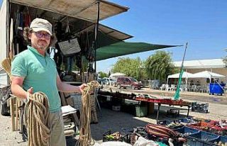 Kurban bağlamak için kullanılan ipler hayvanın...