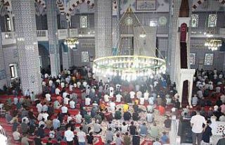 Kurban Bayramının ilk namazı Iğdır’da kılındı