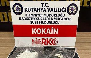 Kütahya’da bir şahsın üzerinde uyuşturucu ele...