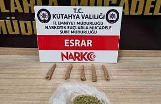 Kütahya’da iki kişinin üzerinde uyuşturucu ele...