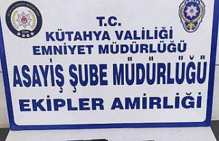 Kütahya’daki uygulamalarda 2 adet ruhsatsız tabanca...