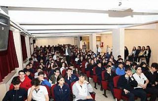 Liseliler, ‘Yaşayan geçmişi ile’ Bursa’yı...