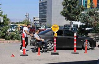 Malatya’da acemi kasaplar hastanelik oldu