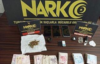 Manisa Emniyeti’nden 3 ilçede uyuşturucu operasyonu
