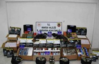 Manisa jandarmasından 5 ilde eş zamanlı operasyon:...
