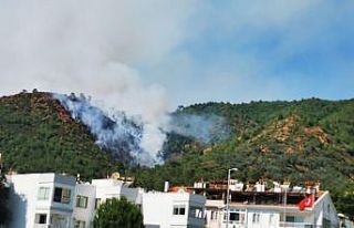 Marmaris’teki yangına müdahale sürüyor