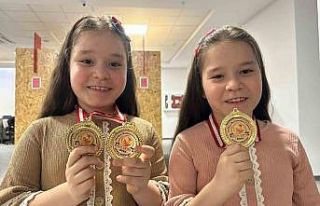 Matematikte dünya şampiyonu 8 yaşındaki ikizler...