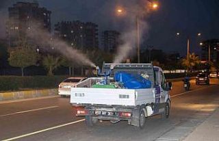 Mersin Büyükşehir Belediyesi ekiplerinin yoğun...