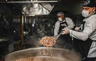 Mersin Büyükşehir Belediyesinden ihtiyaç sahipleri...