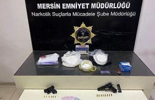 Mersin’de 2 kilo 251 gram metamfetamin ele geçirildi:...