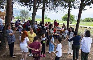 Mersin’deki depremzedeler piknik etkinliğinde moral...