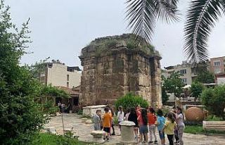 Minikler yaşayarak görerek öğreniyor