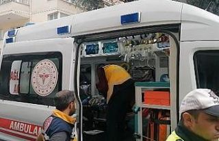 Motosiklet çalan hırsızı tekmeyle durdurdu