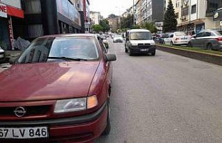 Motosiklet otomobille çarpıştı: 1 yaralı