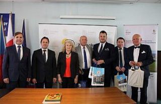 Muratpaşa ve Lomza arasında iş birliği protokolü