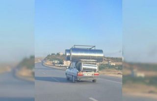 Nakliye kamyonu gibi otomobil