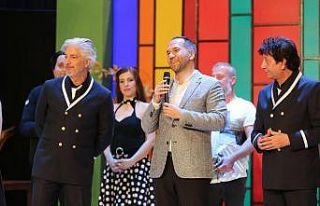 Niğde’de ’Süt Kardeşler’ Tiyatro Oyunu Sahnelendi