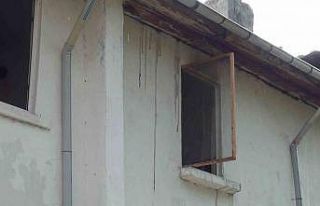 Ocaktan çıkan yangın evi küle çeviriyordu