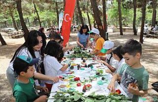 Öğrenciler, doğayı resmetti