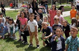 Öksüt Madencilik depremzede çocuklarla Dünya Çevre...