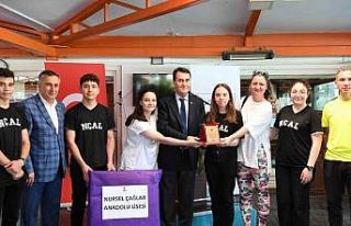 Okullar yarışıyor çevre kazanıyor