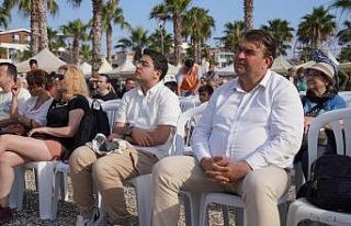 Onlarca yazar ve binlerce kitap Seferihisarlılarla...