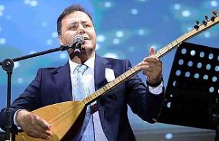 Orhan Hakalmaz Bergama’yı mest etti