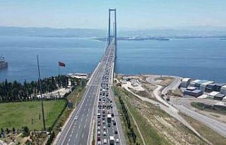 Osmangazi Köprüsü’nde trafik durma noktasına...