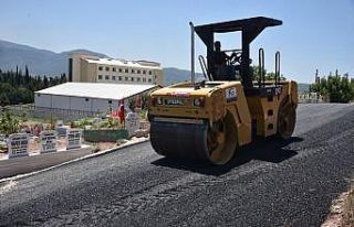 Osmaniye’de Kurban Bayramı için asri mezarlıkta...