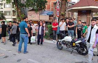 Otomobil ile çarpışan motosikletteki 2 kişi yaralandı