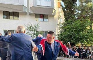 (ÖZEL) Down sendromlu Emre ve vefat eden annesinin...