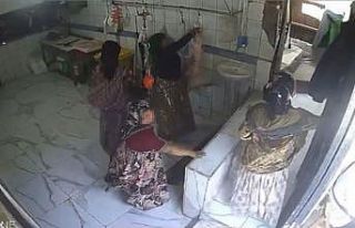 (Özel) İstanbul’da akıl almaz hırsızlık kamerada:...