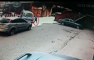 (Özel) Kendi aracı gibi binip uyuya kaldılar, ateşe...