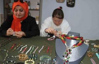 Özel öğrenciler hem üretiyor hem de gelir elde...