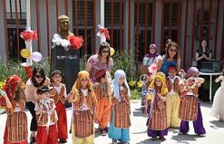 Özel öğrenciler ilk mezuniyet heyecanını yaşadılar