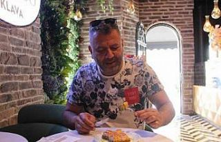 (ÖZEL) "Sahte baklava boğazda yanma yapar"