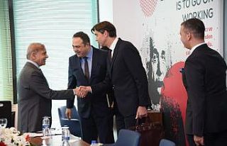 Pakistan Başbakanı Şerif, Başkent’te Türk iş...