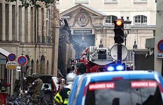 Paris’teki patlamada 7’si ağır 16 kişi yaralandı