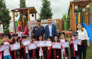 Perşembe Anaokulu mezunlarını verdi, okulun dönüşümü...