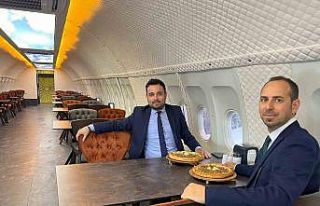 Pistten çıkan uçak pide salonu olarak hizmet vermeye...