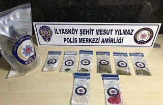 Polis merkezi ekipleri uyuşturucu ele geçirdi: 2...