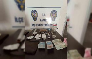 Polis uyuşturucu tacirini de, müşterilerini de...