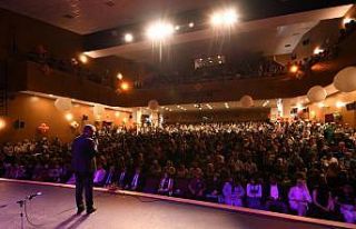 Pursaklar’da minik öğrencilerin mezuniyet sevinci