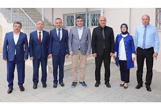 Rektör Aktekin, ’Bilim Söyleşileri’ programında...