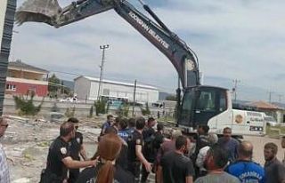 Ruhsatsız yapı yıkımında olay