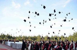 Sağlık ordusunun yeni neferleri belgelerini aldı