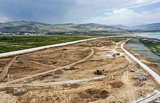 Sahil yolunda hummalı çalışma devam ediyor