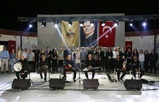Sahilde konser coşkusu
