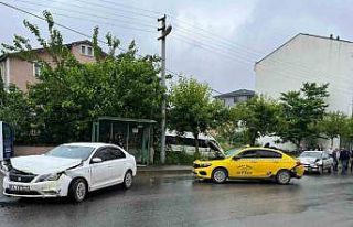 Sakarya’da zincirleme kaza: 3 yaralı