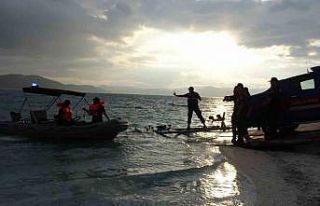 Salda Gölü’nün güvenliği karada 8X8 amfibik...